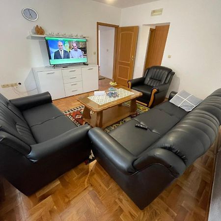 Apartman Green ลิฟโน ภายนอก รูปภาพ